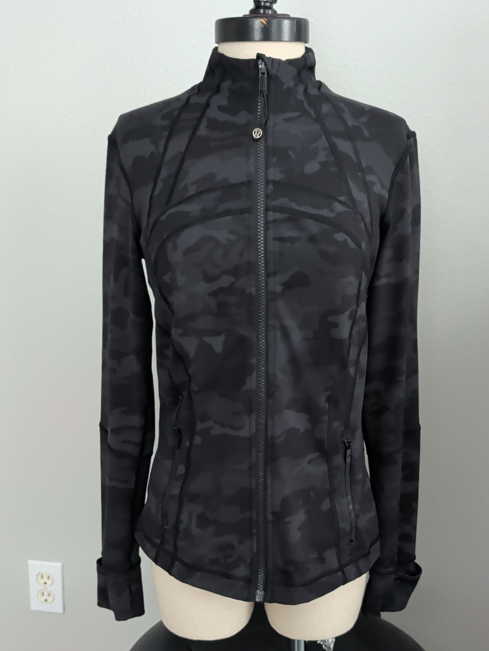Lululemon Define Jacket - Picture 8 of 13